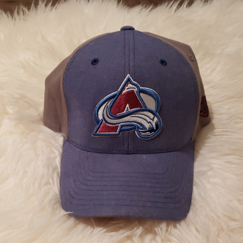 Colorado Avalanche Fitted Hat L/XL Used